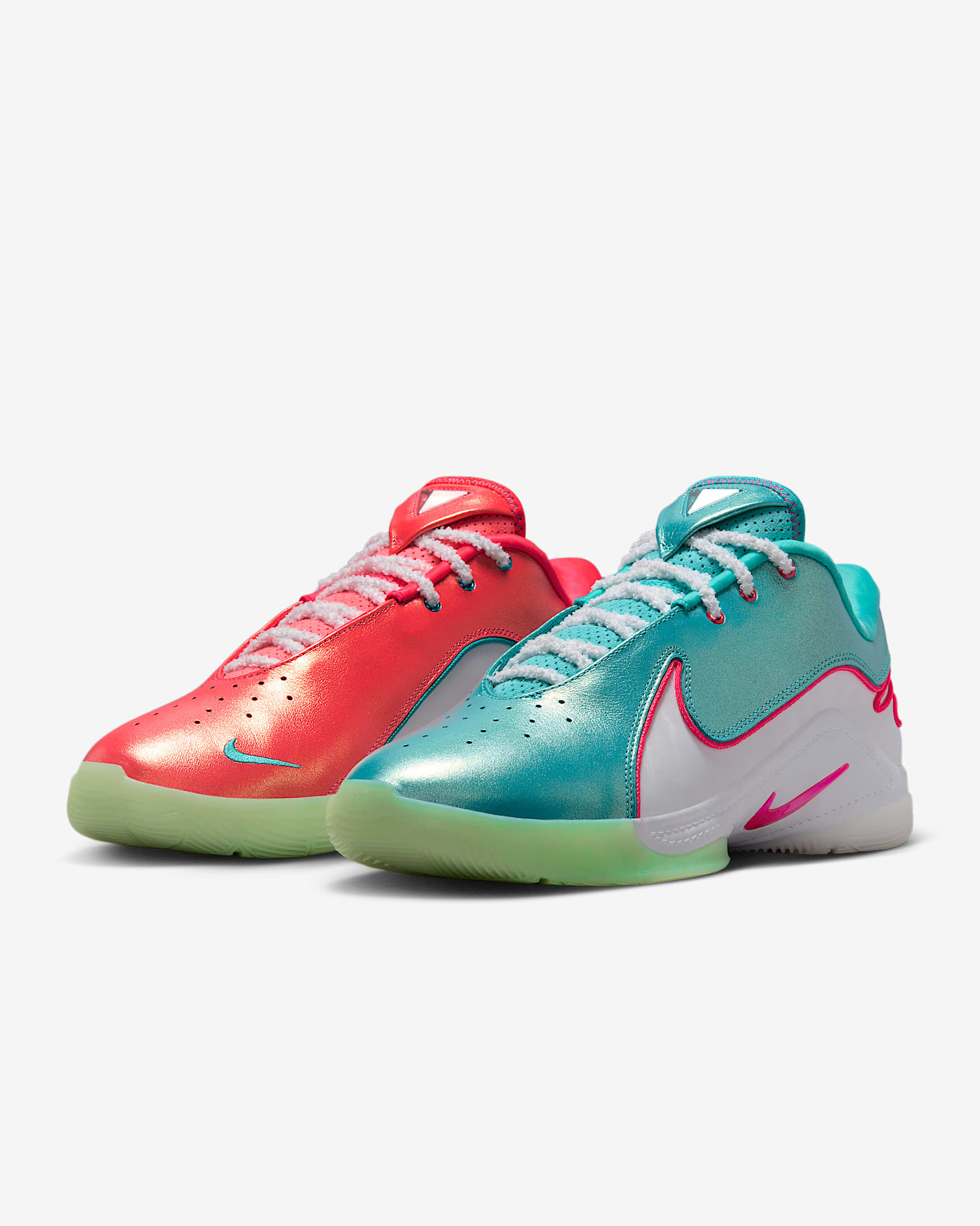 LEBRON+XXII+XMAS2